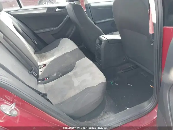 3VW2B7AJ7HM219448 2017 VOLKSWAGEN JETTA - Image 8