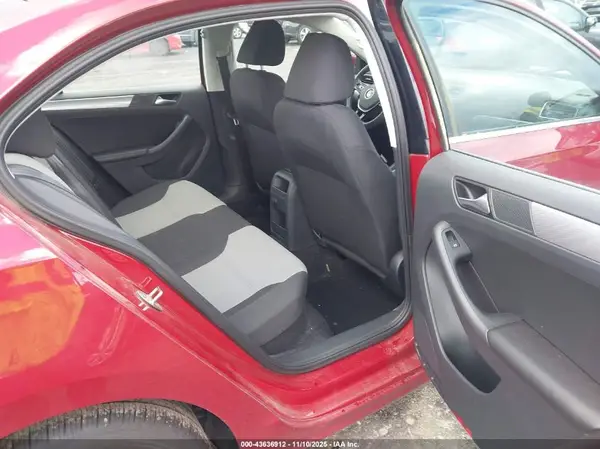 3VW2B7AJ7HM222916 2017 VOLKSWAGEN JETTA - Image 8