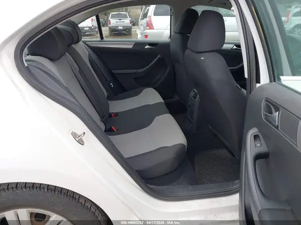 3VW2B7AJ7HM224231 2017 VOLKSWAGEN JETTA - Image 8