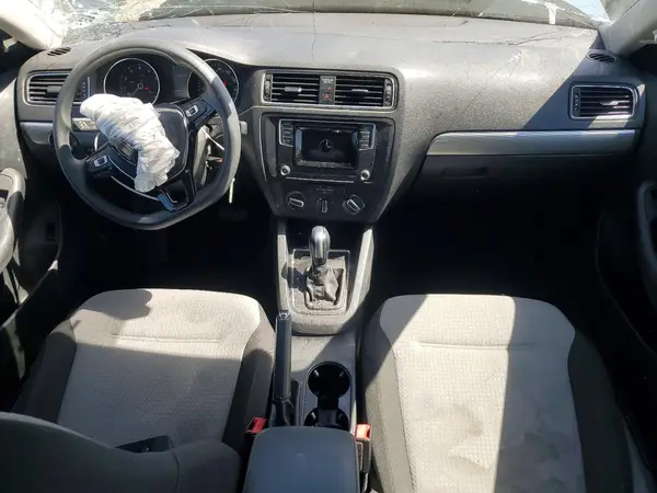 3VW2B7AJ7HM224603 2017 VOLKSWAGEN JETTA - Image 8