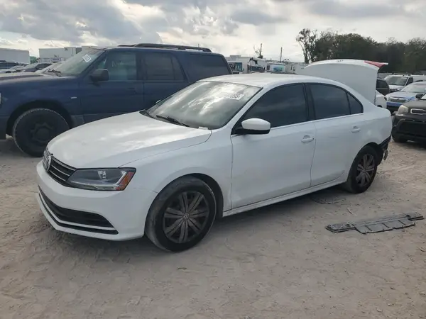 3VW2B7AJ7HM232815 2017 VOLKSWAGEN JETTA - Image 1