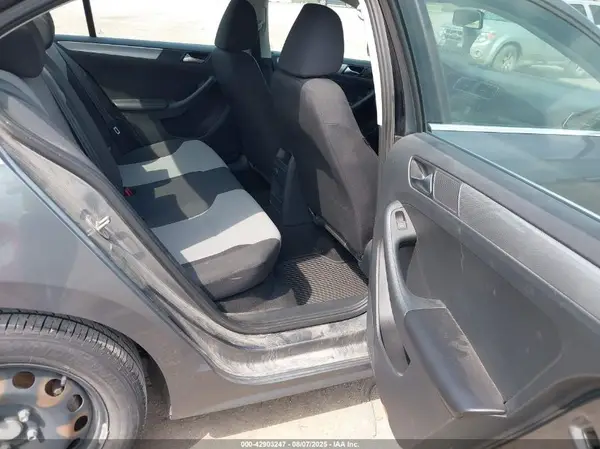 3VW2B7AJ7HM235018 2017 VOLKSWAGEN JETTA - Image 8