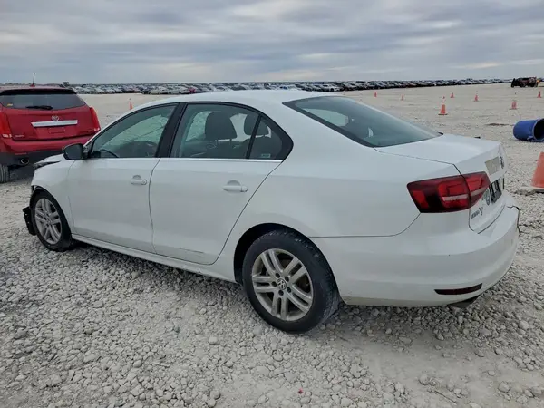 3VW2B7AJ7HM246634 2017 VOLKSWAGEN JETTA - Image 2