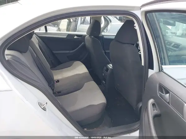 3VW2B7AJ7HM254734 2017 VOLKSWAGEN JETTA - Image 8