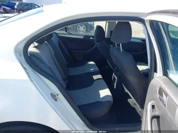 3VW2B7AJ7HM255026 2017 VOLKSWAGEN JETTA - Image 8