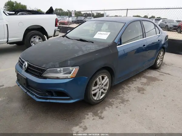 3VW2B7AJ7HM257293 2017 VOLKSWAGEN JETTA - Image 2