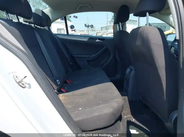 3VW2B7AJ7HM259383 2017 VOLKSWAGEN JETTA - Image 8