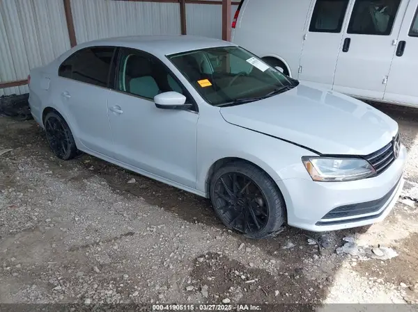 3VW2B7AJ7HM268939 2017 VOLKSWAGEN JETTA - Image 1
