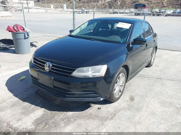 3VW2B7AJ7HM277155 2017 VOLKSWAGEN JETTA - Image 2