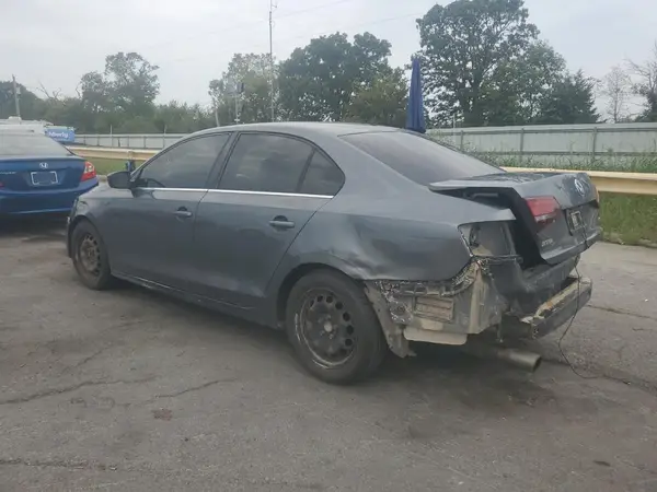 3VW2B7AJ7HM279259 2017 VOLKSWAGEN JETTA - Image 2