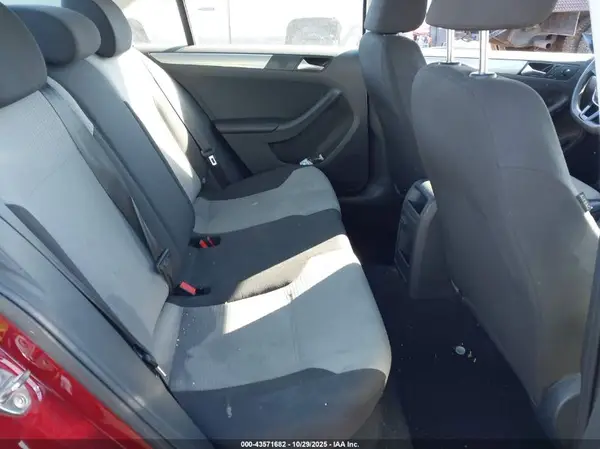 3VW2B7AJ7HM280170 2017 VOLKSWAGEN JETTA - Image 8