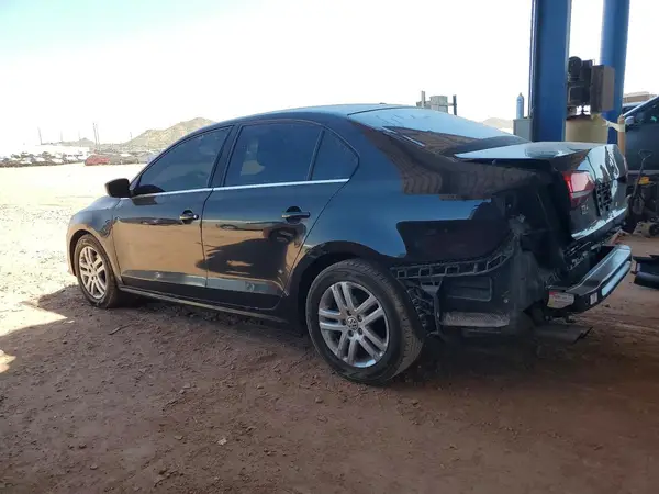 3VW2B7AJ7HM282808 2017 VOLKSWAGEN JETTA - Image 2
