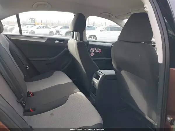 3VW2B7AJ7HM290990 2017 VOLKSWAGEN JETTA - Image 8