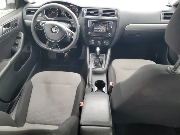 3VW2B7AJ7HM294635 2017 VOLKSWAGEN JETTA - Image 8