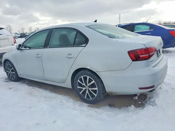 3VW2B7AJ7HM306623 2017 VOLKSWAGEN JETTA - Image 2