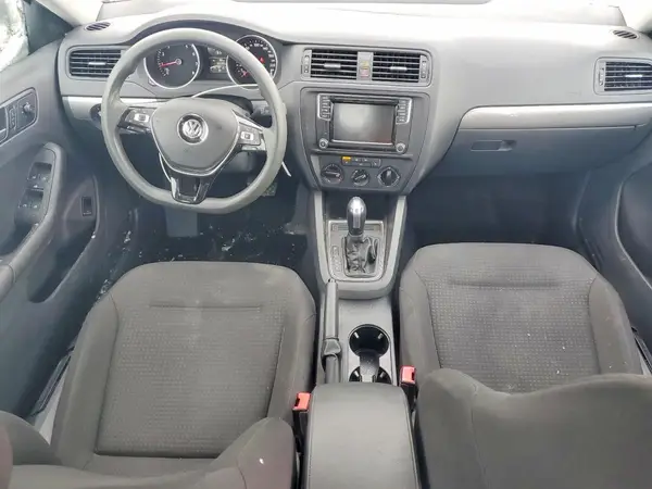 3VW2B7AJ7HM306623 2017 VOLKSWAGEN JETTA - Image 8