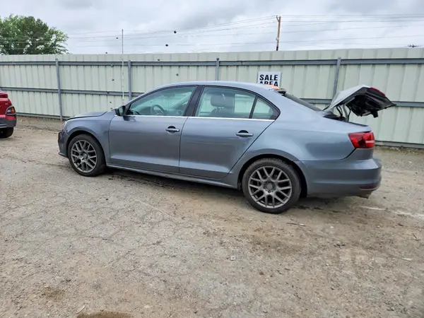 3VW2B7AJ7HM317086 2017 VOLKSWAGEN JETTA - Image 2