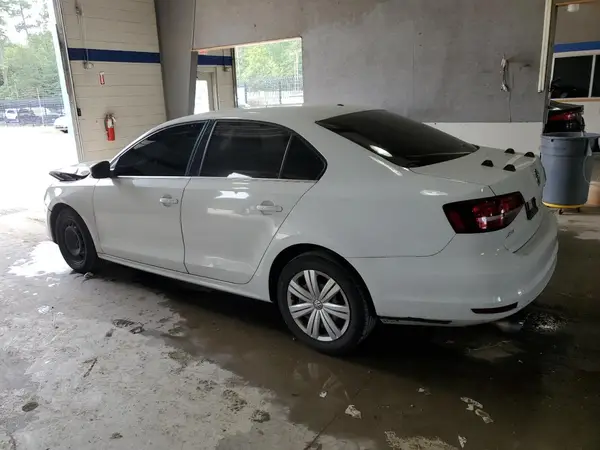 3VW2B7AJ7HM334390 2017 VOLKSWAGEN JETTA - Image 2