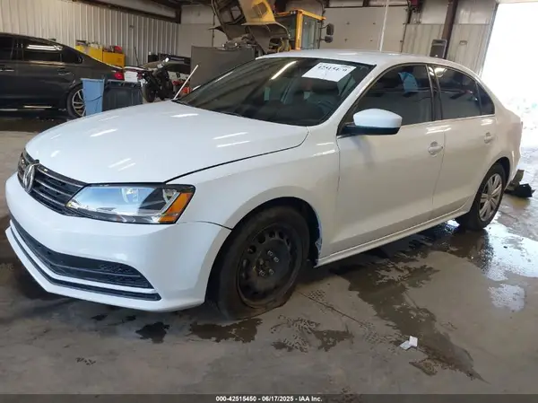 3VW2B7AJ7HM334776 2017 VOLKSWAGEN JETTA - Image 2