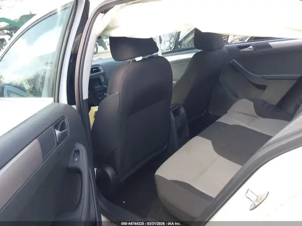 3VW2B7AJ7HM335684 2017 VOLKSWAGEN JETTA - Image 8