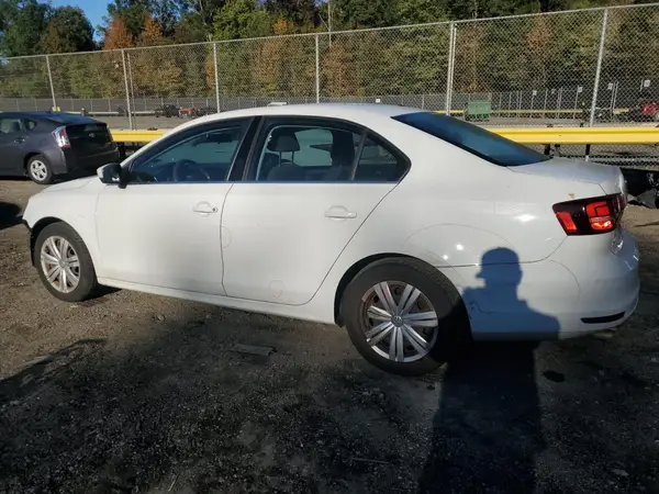 3VW2B7AJ7HM338942 2017 VOLKSWAGEN JETTA - Image 2