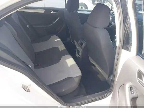 3VW2B7AJ7HM340819 2017 VOLKSWAGEN JETTA - Image 8