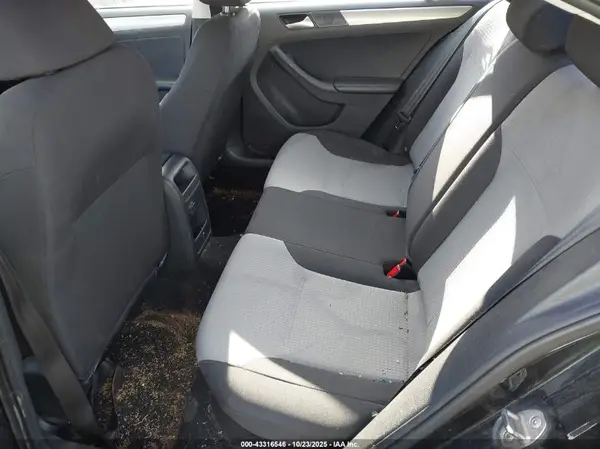 3VW2B7AJ7HM349780 2017 VOLKSWAGEN JETTA - Image 8