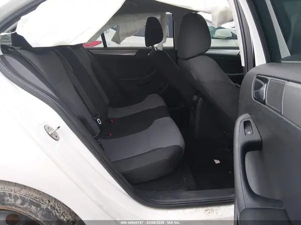 3VW2B7AJ7HM350119 2017 VOLKSWAGEN JETTA - Image 8