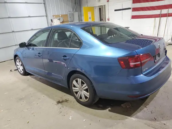 3VW2B7AJ7HM353926 2017 VOLKSWAGEN JETTA - Image 2