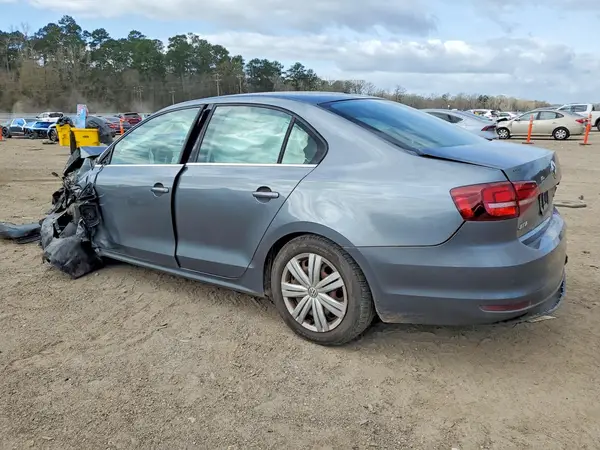 3VW2B7AJ7HM357524 2017 VOLKSWAGEN JETTA - Image 2