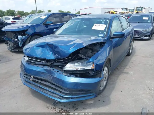3VW2B7AJ7HM363808 2017 VOLKSWAGEN JETTA - Image 2