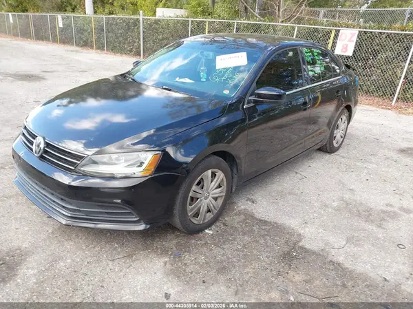 3VW2B7AJ7HM364327 2017 VOLKSWAGEN JETTA - Image 2