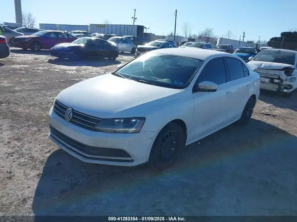 3VW2B7AJ7HM370502 2017 VOLKSWAGEN JETTA - Image 2