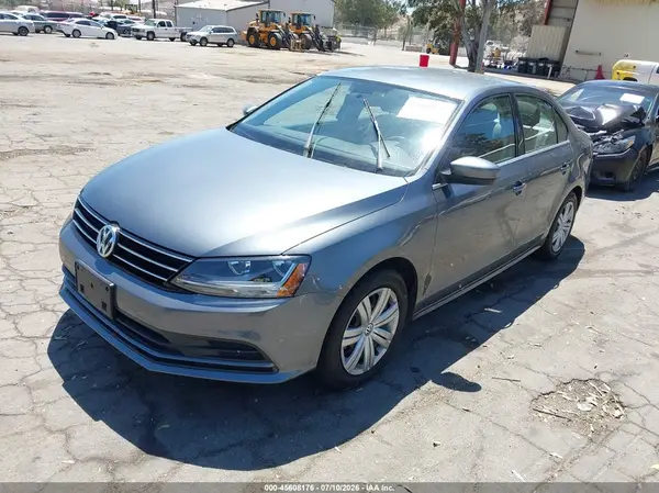 3VW2B7AJ7HM373237 2017 VOLKSWAGEN JETTA - Image 2