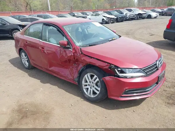 3VW2B7AJ7HM377644 2017 VOLKSWAGEN JETTA - Image 1