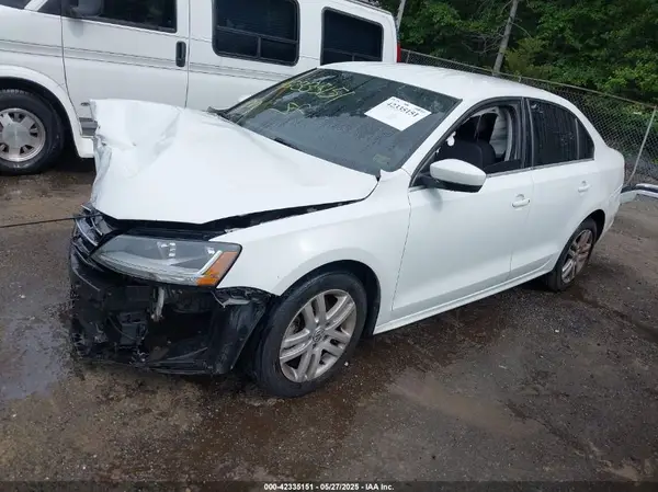3VW2B7AJ7HM379782 2017 VOLKSWAGEN JETTA - Image 2