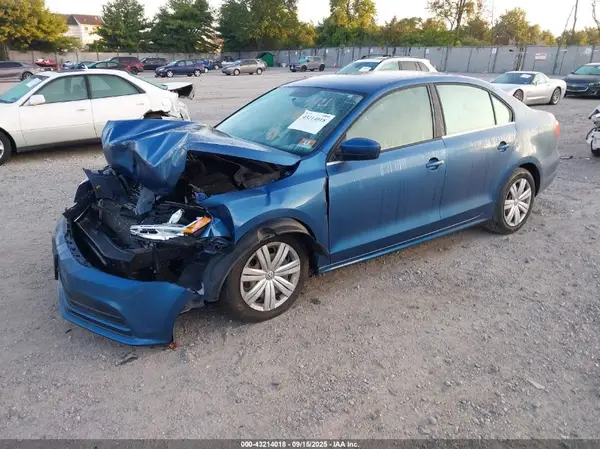 3VW2B7AJ7HM384089 2017 VOLKSWAGEN JETTA - Image 2