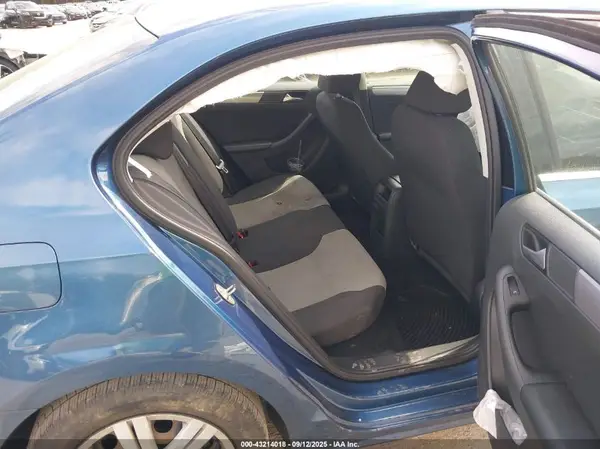3VW2B7AJ7HM384089 2017 VOLKSWAGEN JETTA - Image 8