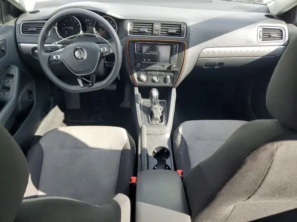 3VW2B7AJ7HM396601 2017 VOLKSWAGEN JETTA - Image 8