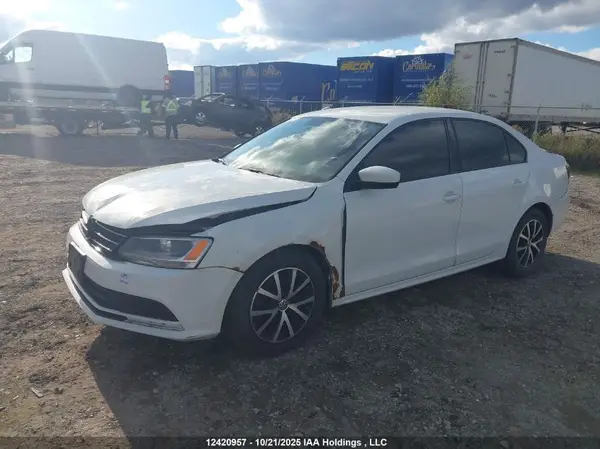3VW2B7AJ7HM397876 2017 VOLKSWAGEN JETTA - Image 2