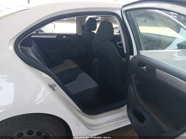 3VW2B7AJ7HM403286 2017 VOLKSWAGEN JETTA - Image 8