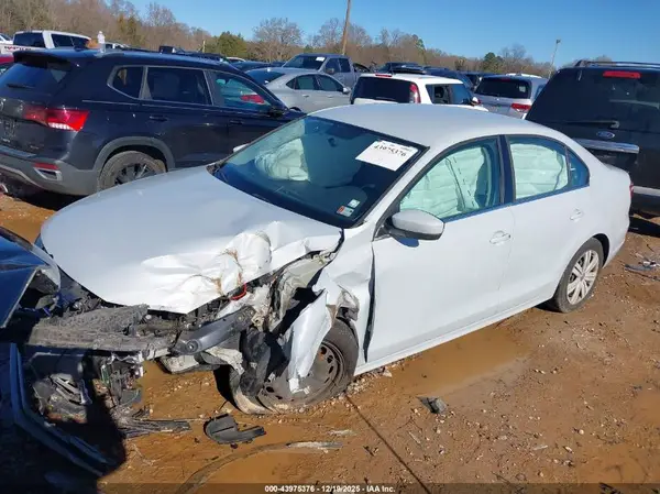 3VW2B7AJ7HM405720 2017 VOLKSWAGEN JETTA - Image 2