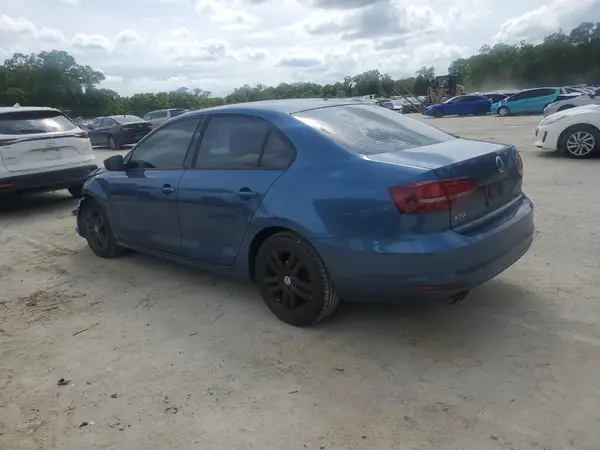 3VW2B7AJ7JM209623 2018 VOLKSWAGEN JETTA - Image 2