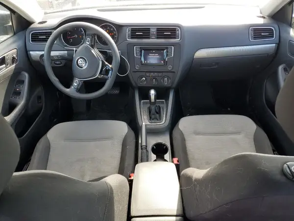 3VW2B7AJ7JM219259 2018 VOLKSWAGEN JETTA - Image 8