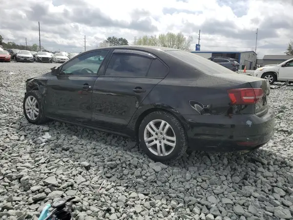 3VW2B7AJ7JM223327 2018 VOLKSWAGEN JETTA - Image 2