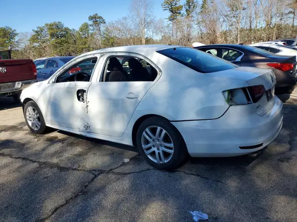 3VW2B7AJ7JM230892 2018 VOLKSWAGEN JETTA - Image 2