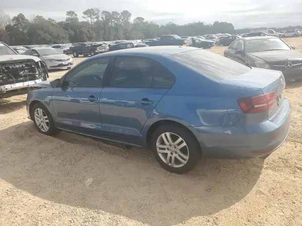3VW2B7AJ7JM231962 2018 VOLKSWAGEN JETTA - Image 2