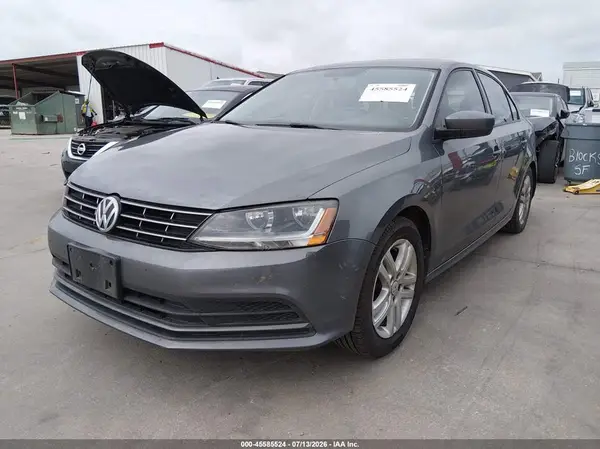 3VW2B7AJ7JM244260 2018 VOLKSWAGEN JETTA - Image 2