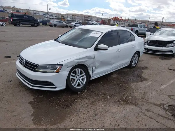 3VW2B7AJ7JM248342 2018 VOLKSWAGEN JETTA - Image 2