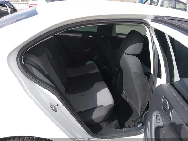 3VW2B7AJ7JM248342 2018 VOLKSWAGEN JETTA - Image 8